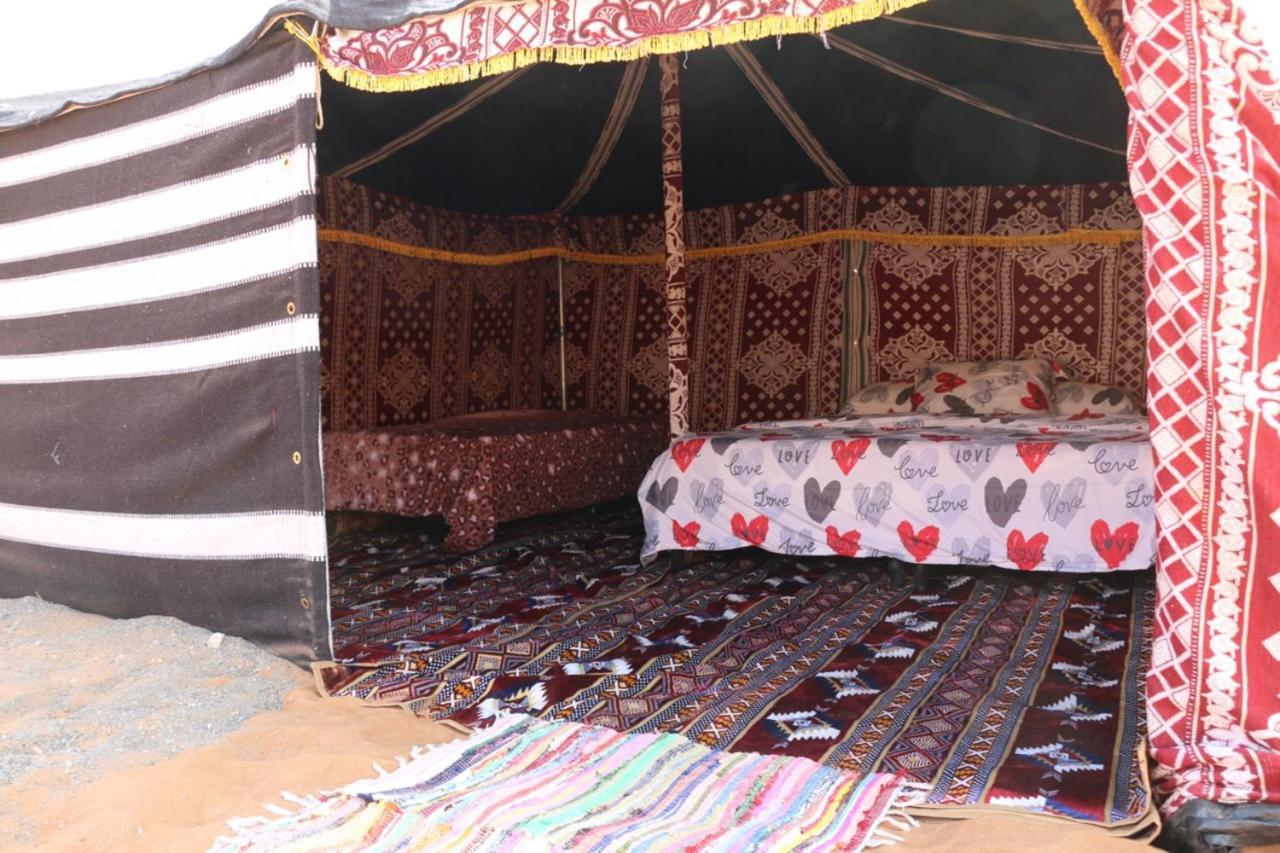 Private Bedouin Desert Camp Shāhiq Exterior foto